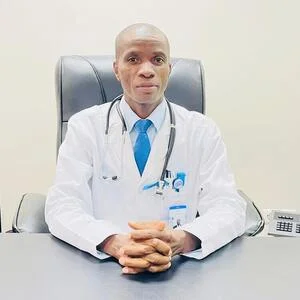 Dr. Tomás Cassinda